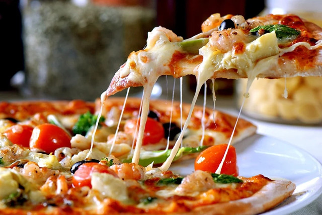 pizza-5179939_960_720.webp_副本.jpg